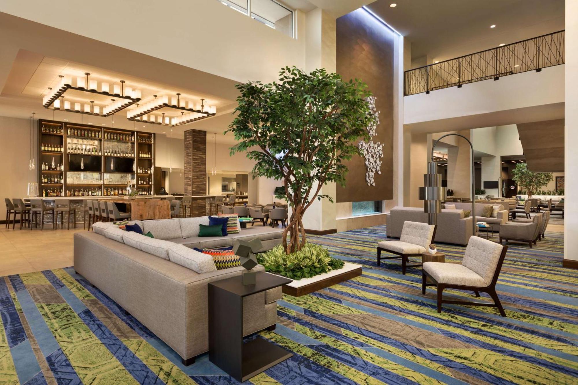 Embassy Suites By Hilton Denton Convention Center Exterior foto