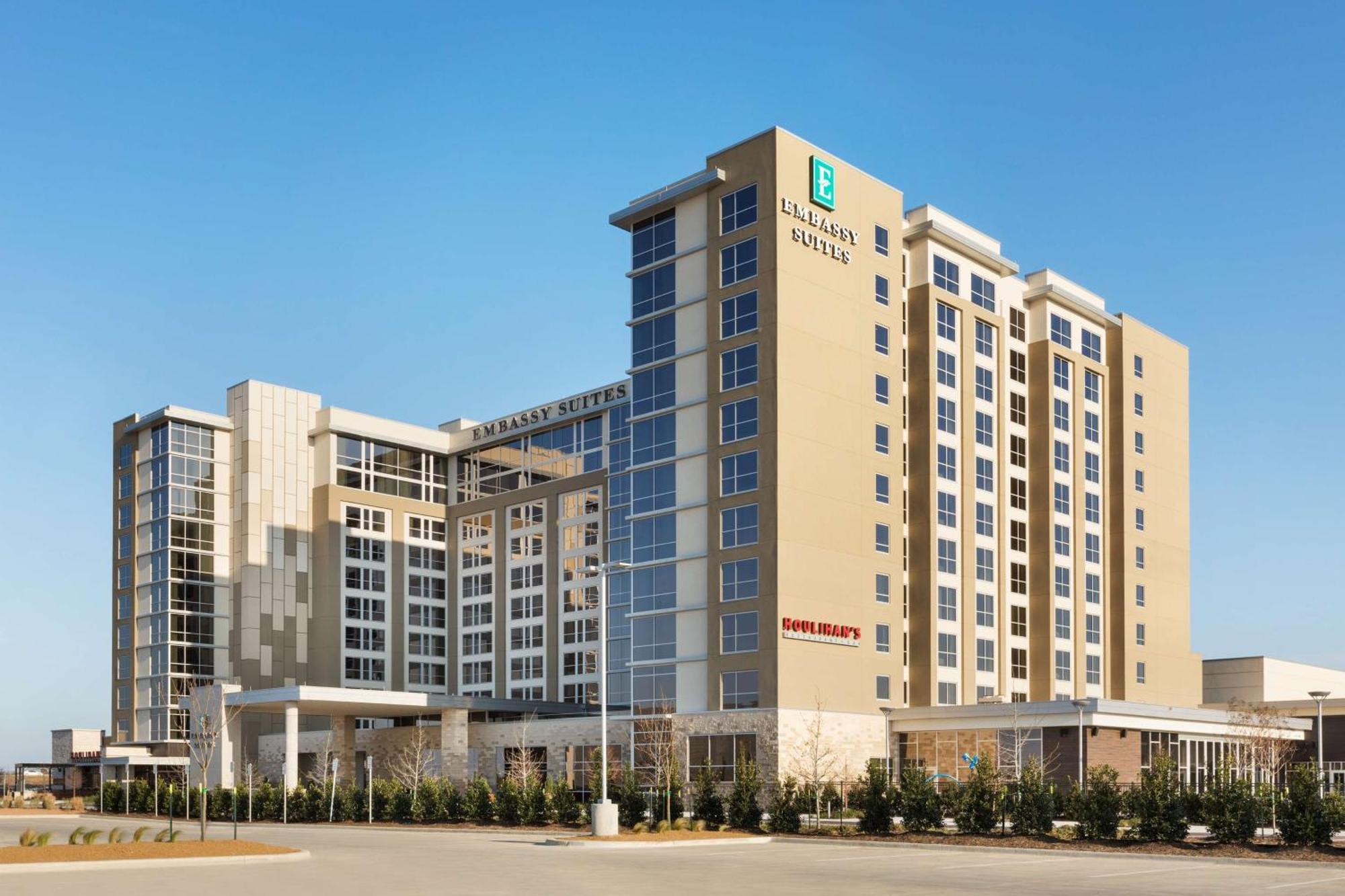 Embassy Suites By Hilton Denton Convention Center Exterior foto